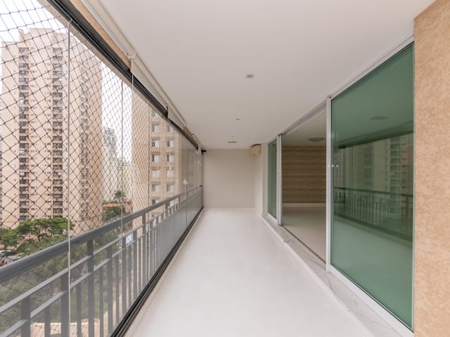 Apartamento com 246m² 3 quartos e 4 banheiros, à venda, no bairro Brooklin em São Paulo