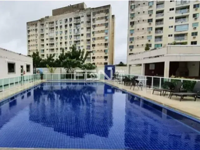 Apartamento 2 quartos e 1 banheiro, à venda, no bairro Buraquinho em Lauro de Freitas