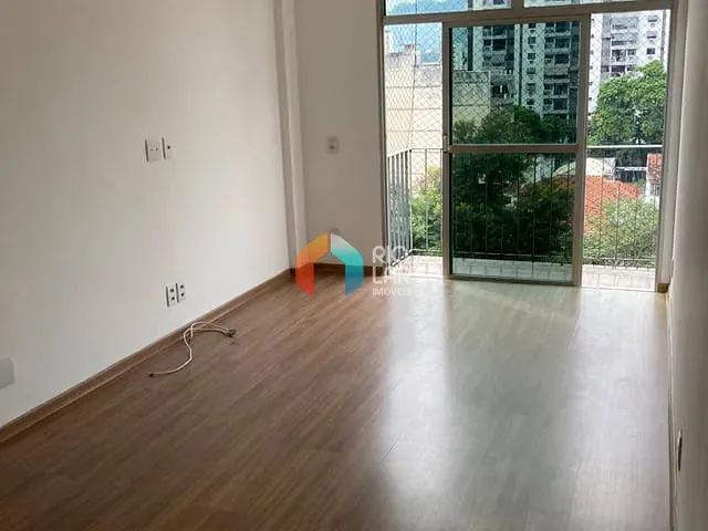 Apartamento com 60m² 2 quartos e 2 banheiros, à venda, no bairro Grajaú em Rio de Janeiro