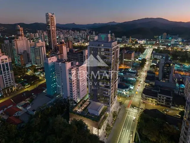 Apartamento com 171m² 3 quartos e 4 banheiros, à venda, no bairro Ponta Aguda em Blumenau