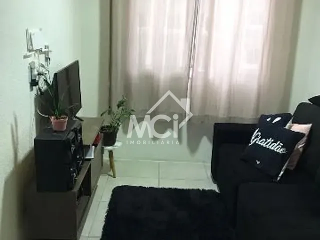 Apartamento 2 quartos e 1 banheiro, à venda, no bairro Fragata em Pelotas