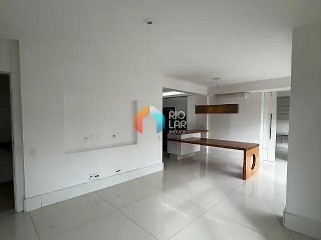 Apartamento com 135m² 3 quartos e 3 banheiros, à venda, no bairro Cosme Velho em Rio de Janeiro