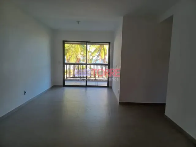 Apartamento 3 quartos e 2 banheiros, para alugar, no bairro Olivença em Ilhéus
