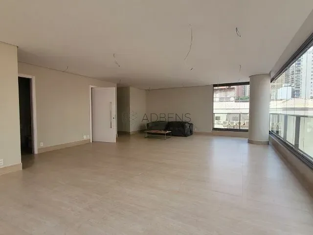 Apartamento 4 quartos e 6 banheiros, à venda, no bairro Vila Nova Conceição em São Paulo