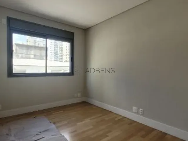 Apartamento 4 quartos e 6 banheiros, à venda, no bairro Vila Nova Conceição em São Paulo