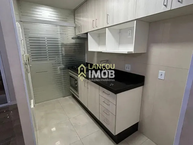 Apartamento 2 quartos e 1 banheiro, para alugar, no bairro Jardim Tamoio em Jundiaí