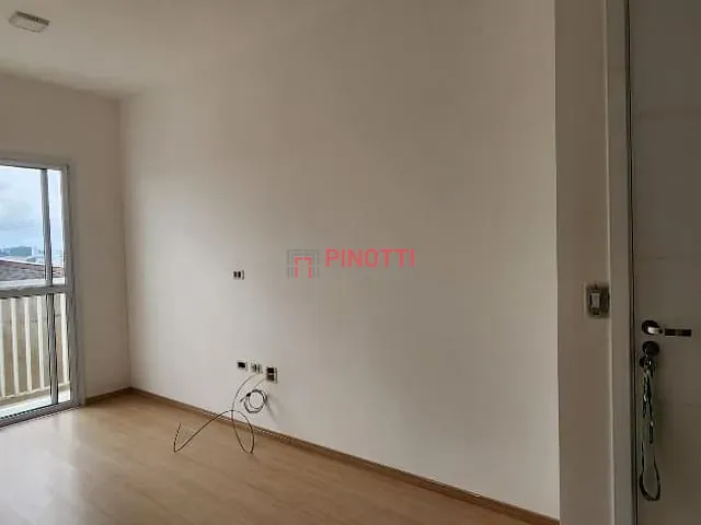 Apartamento 2 quartos e 1 banheiro, à venda, no bairro Jardim Santo Ignácio em São Bernardo do Campo