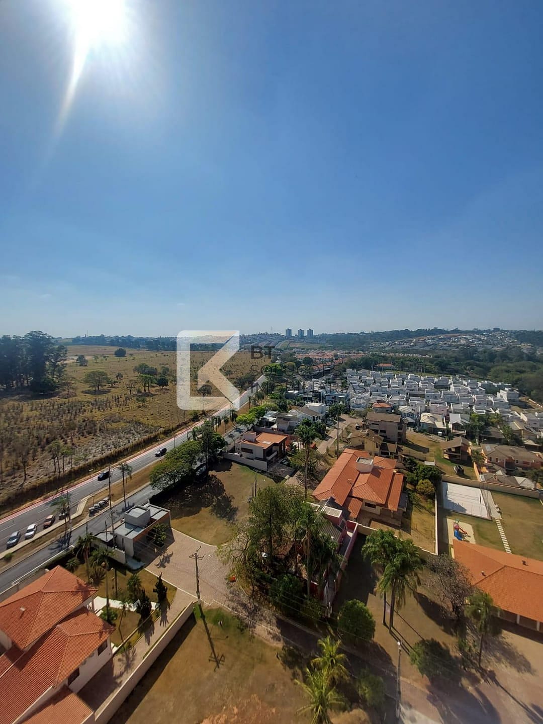 Apartamento para alugar com 2 quartos, 75m² - Foto 26