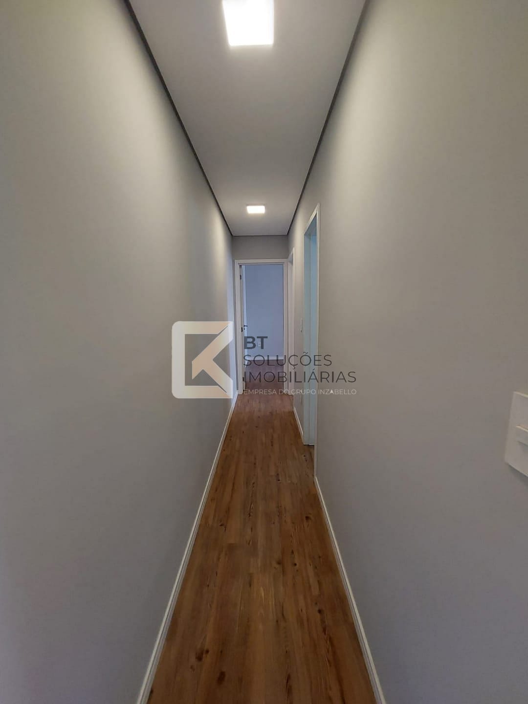 Apartamento para alugar com 2 quartos, 75m² - Foto 13