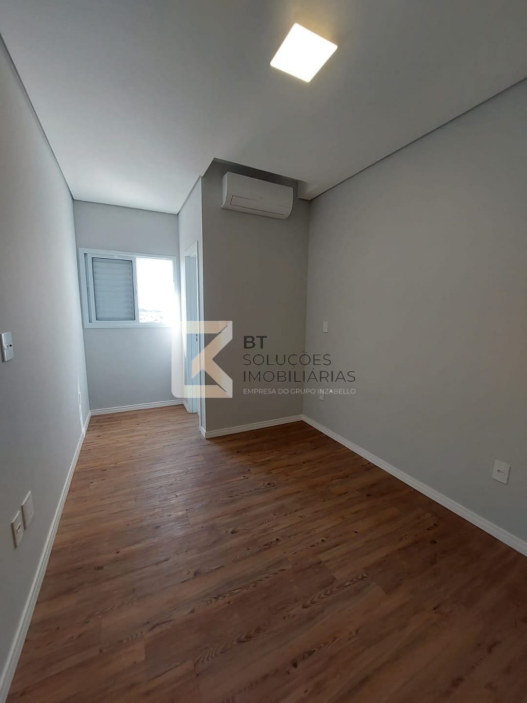 Apartamento para alugar com 2 quartos, 75m² - Foto 14