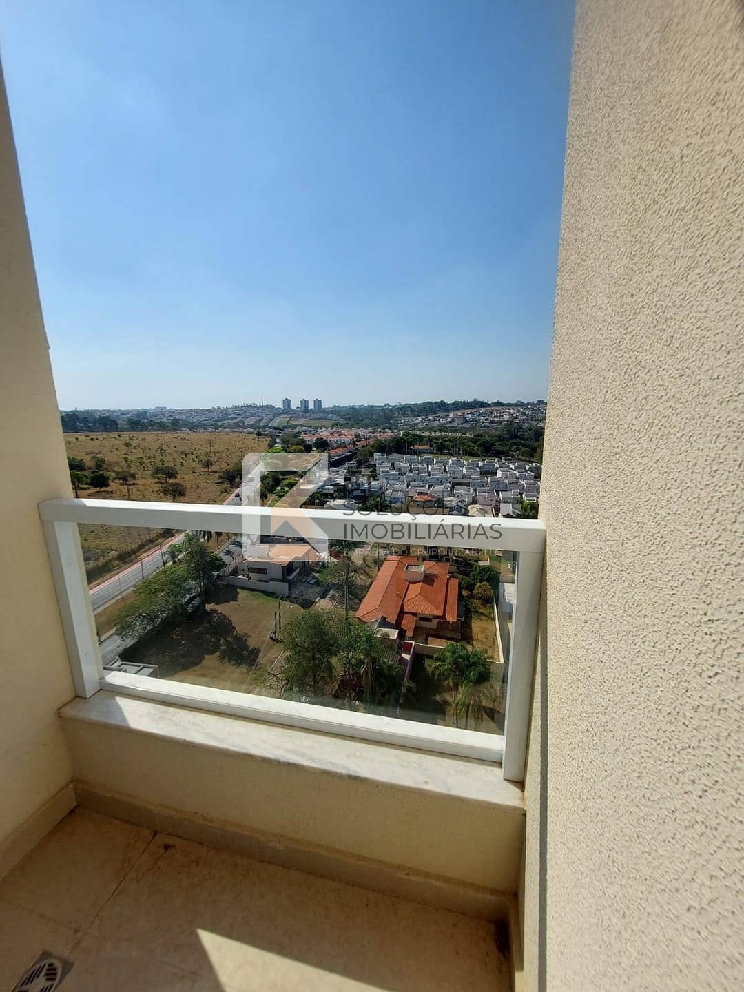 Apartamento para alugar com 2 quartos, 75m² - Foto 24