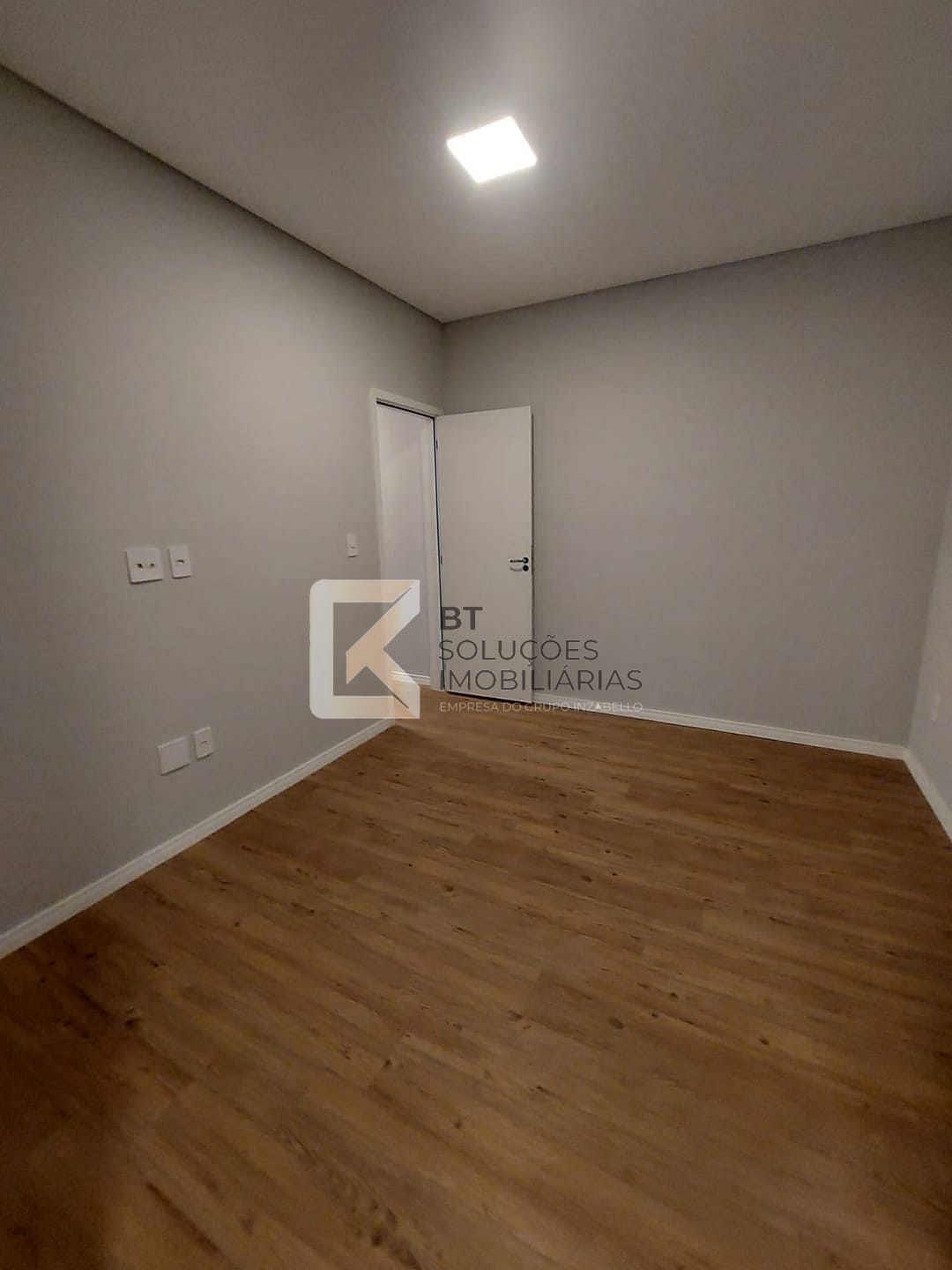 Apartamento para alugar com 2 quartos, 75m² - Foto 21