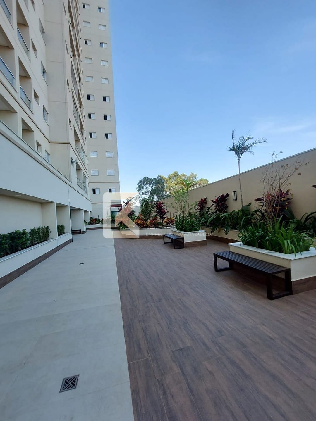 Apartamento para alugar com 2 quartos, 75m² - Foto 27