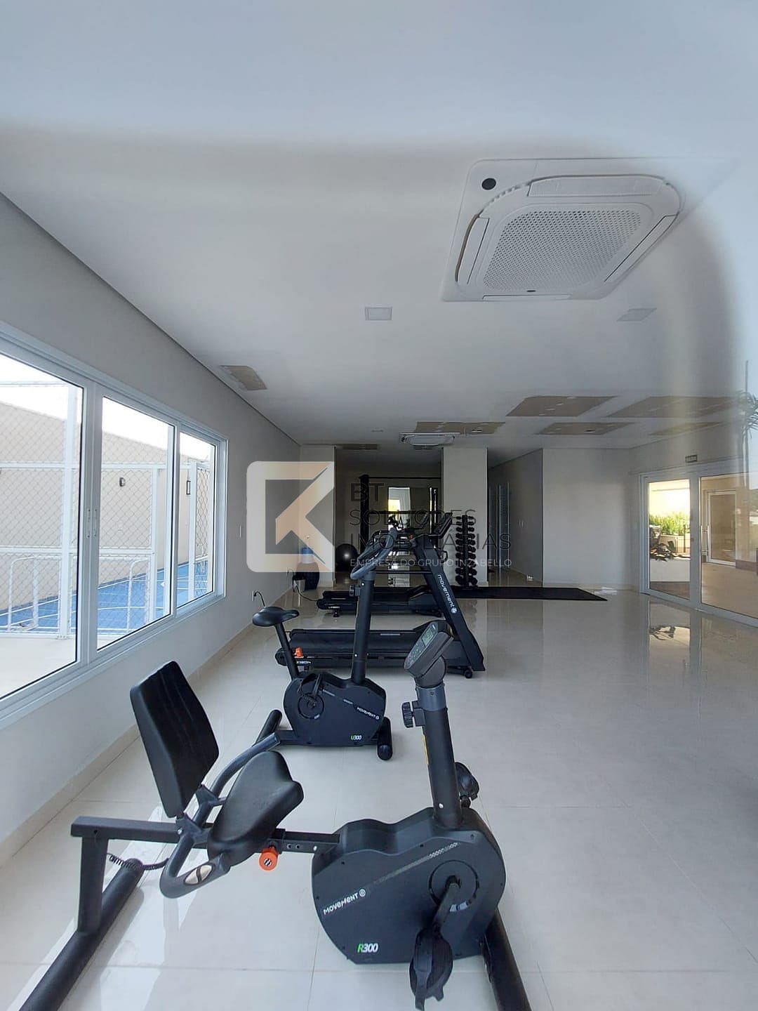 Apartamento para alugar com 2 quartos, 75m² - Foto 31