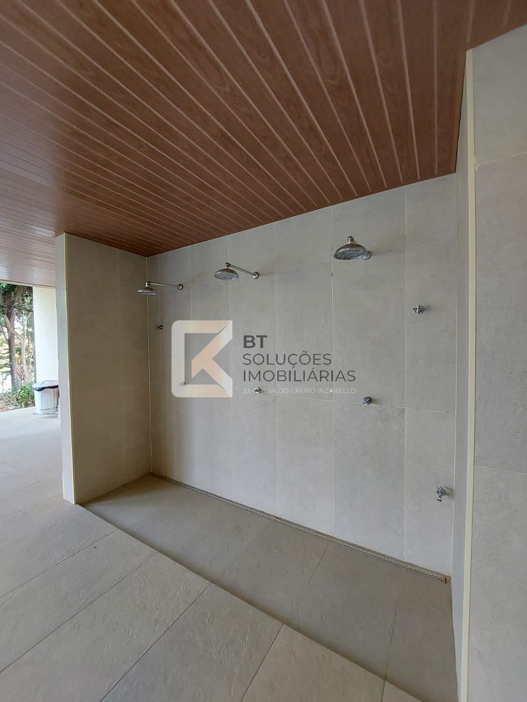 Apartamento para alugar com 2 quartos, 75m² - Foto 36