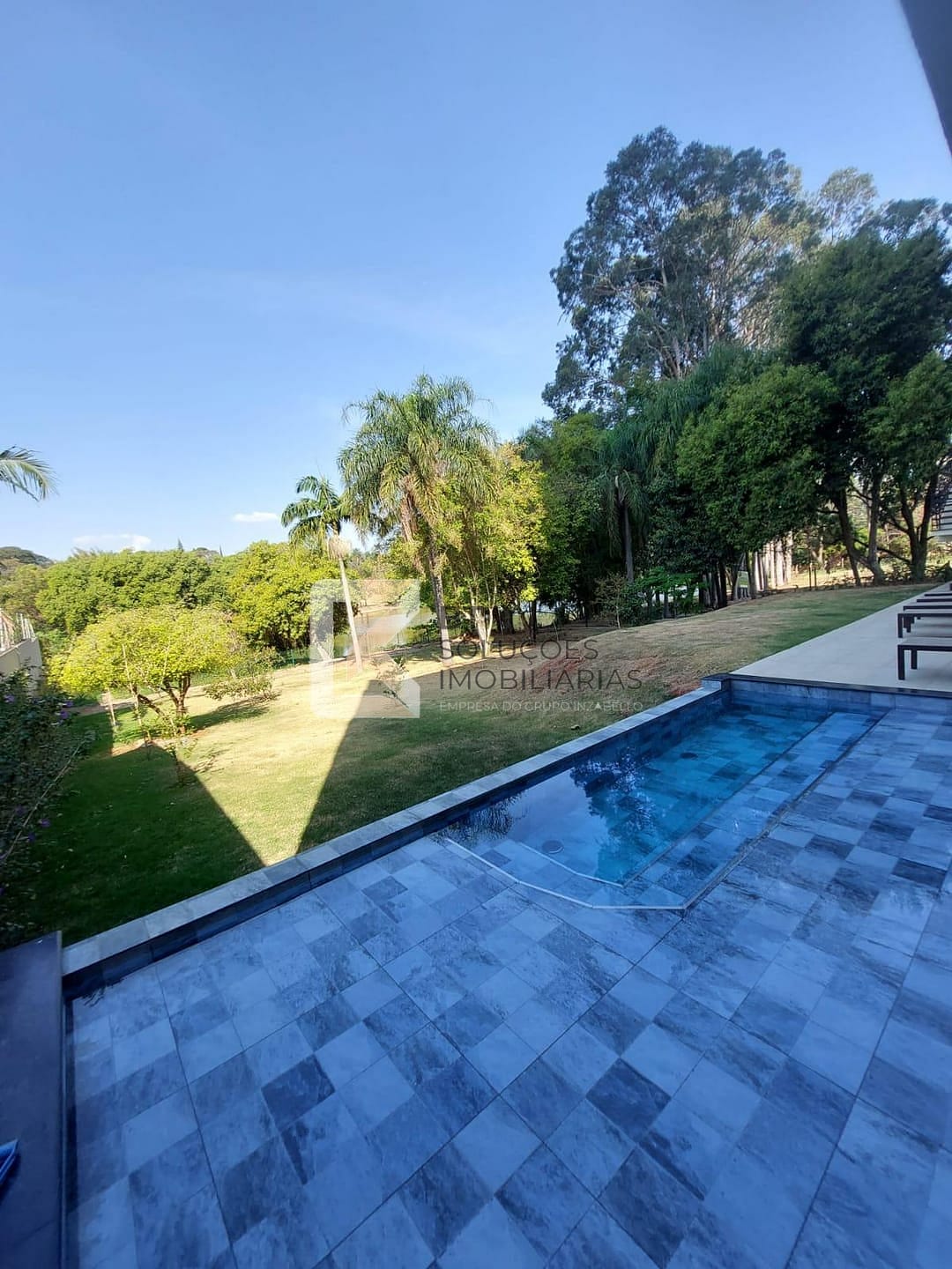 Apartamento para alugar com 2 quartos, 75m² - Foto 39