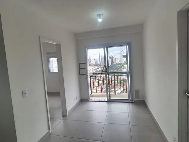 Apartamento com 38m² 2 quartos e 1 banheiro, para alugar, no bairro Vila Invernada em São Paulo