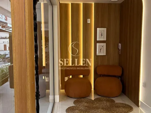 Apartamento com 290m² 4 quartos e 1 banheiro, à venda, no bairro Centro em Balneário Camboriú