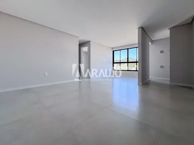 Apartamento com 96m² 3 quartos e 2 banheiros, à venda, no bairro Vila Operária em Itajaí