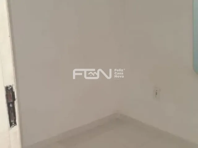 Apartamento 2 quartos e 1 banheiro, à venda, no bairro Centro em Lauro de Freitas