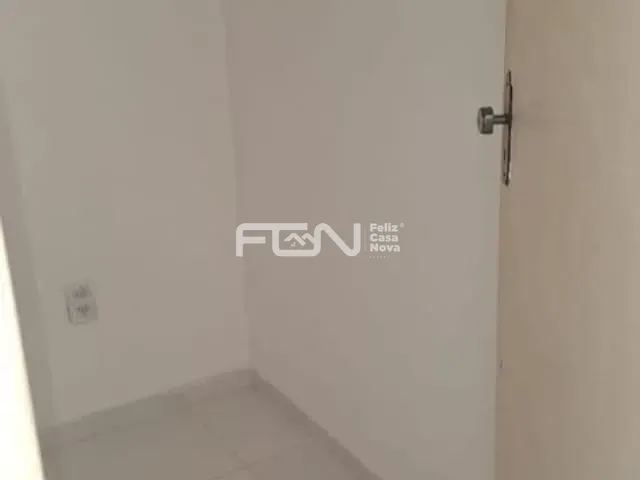 Apartamento 2 quartos e 1 banheiro, à venda, no bairro Centro em Lauro de Freitas