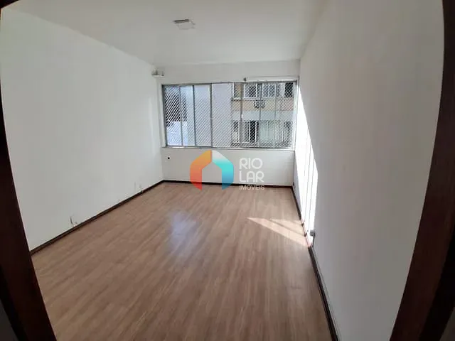 Apartamento com 87m² 2 quartos e 2 banheiros, à venda, no bairro Cosme Velho em Rio de Janeiro