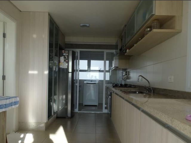 Apartamento com 240m² 4 quartos e 5 banheiros, à venda, no bairro Umuarama em Osasco
