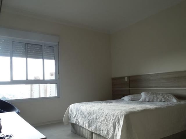 Apartamento com 240m² 4 quartos e 5 banheiros, à venda, no bairro Umuarama em Osasco