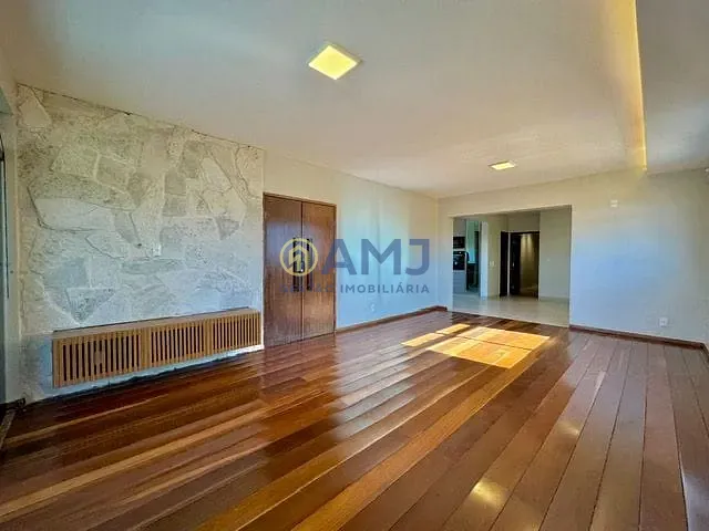 Apartamento com 266m² 3 quartos e 3 banheiros, à venda, no bairro Jardim Goiás em Goiânia