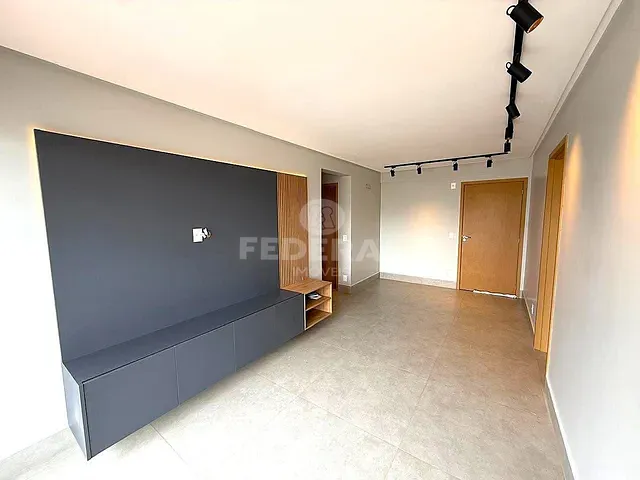 Apartamento 2 quartos e 2 banheiros, para alugar, no bairro Setor Bueno em Goiânia