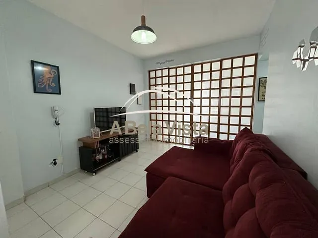 Apartamento 2 quartos e 1 banheiro, à venda, no bairro Pitangueiras em Guarujá