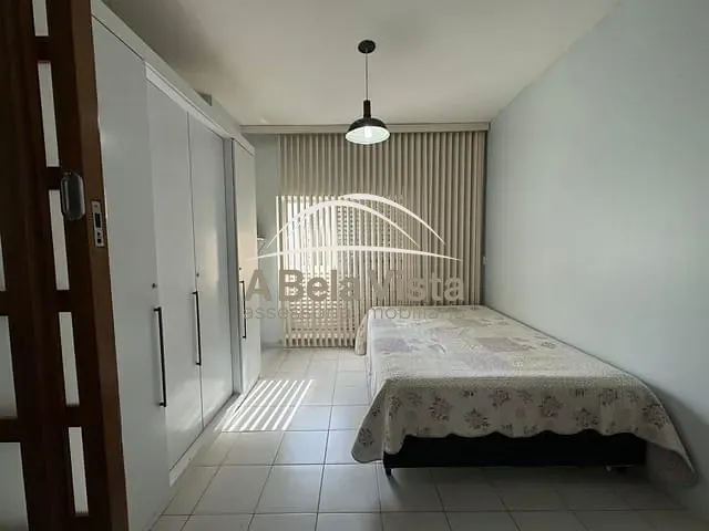 Apartamento 2 quartos e 1 banheiro, à venda, no bairro Pitangueiras em Guarujá