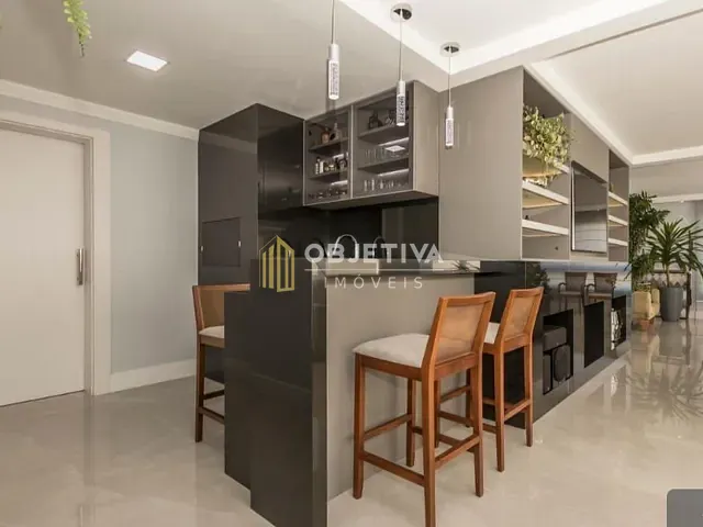 Apartamento 4 quartos e 5 banheiros, à venda, no bairro Rio Branco em Porto Alegre