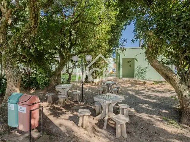 Apartamento com 62m² 3 quartos e 1 banheiro, à venda, no bairro Umuharama em Pelotas