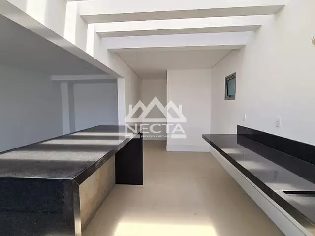 Apartamento com 280m² 4 quartos e 2 banheiros, à venda, no bairro Indaiá em Caraguatatuba