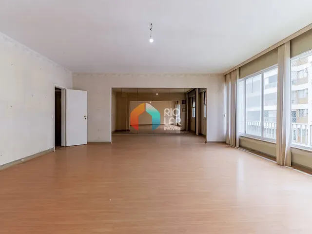 Apartamento com 220m² 3 quartos e 3 banheiros, à venda, no bairro Copacabana em Rio de Janeiro