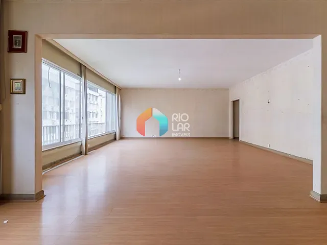Apartamento com 220m² 3 quartos e 3 banheiros, à venda, no bairro Copacabana em Rio de Janeiro