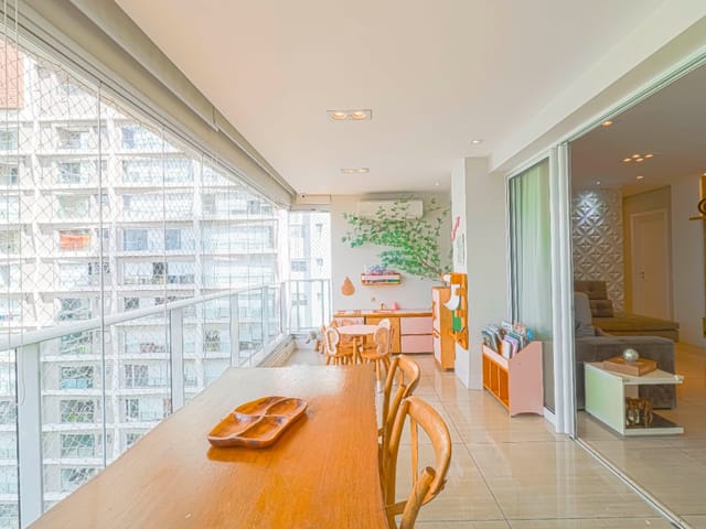 Apartamento com 134m² 3 quartos e 4 banheiros, à venda, no bairro Cidade Monções em São Paulo