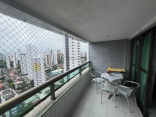 Apartamento 4 quartos e 1 banheiro, à venda, no bairro Torre em Recife