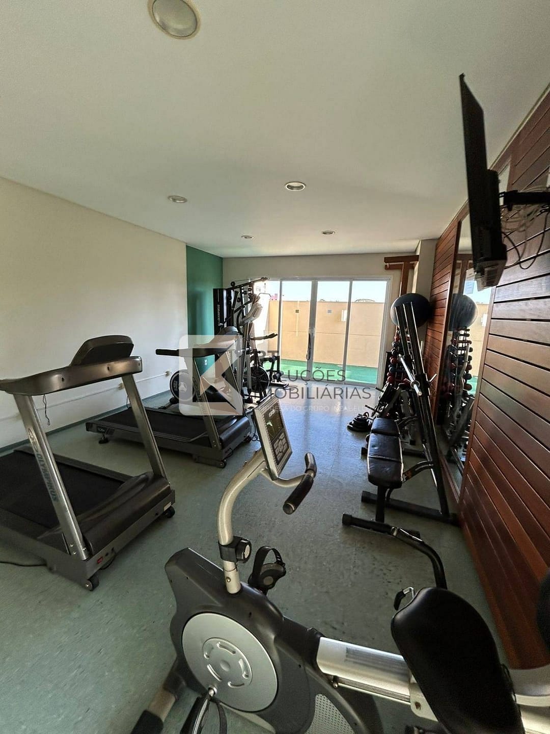 Apartamento para alugar com 2 quartos, 142m² - Foto 47