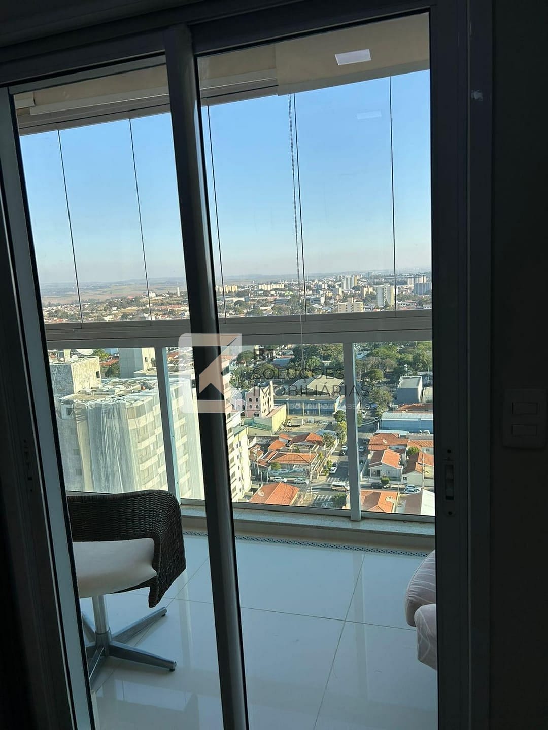 Apartamento para alugar com 2 quartos, 142m² - Foto 40