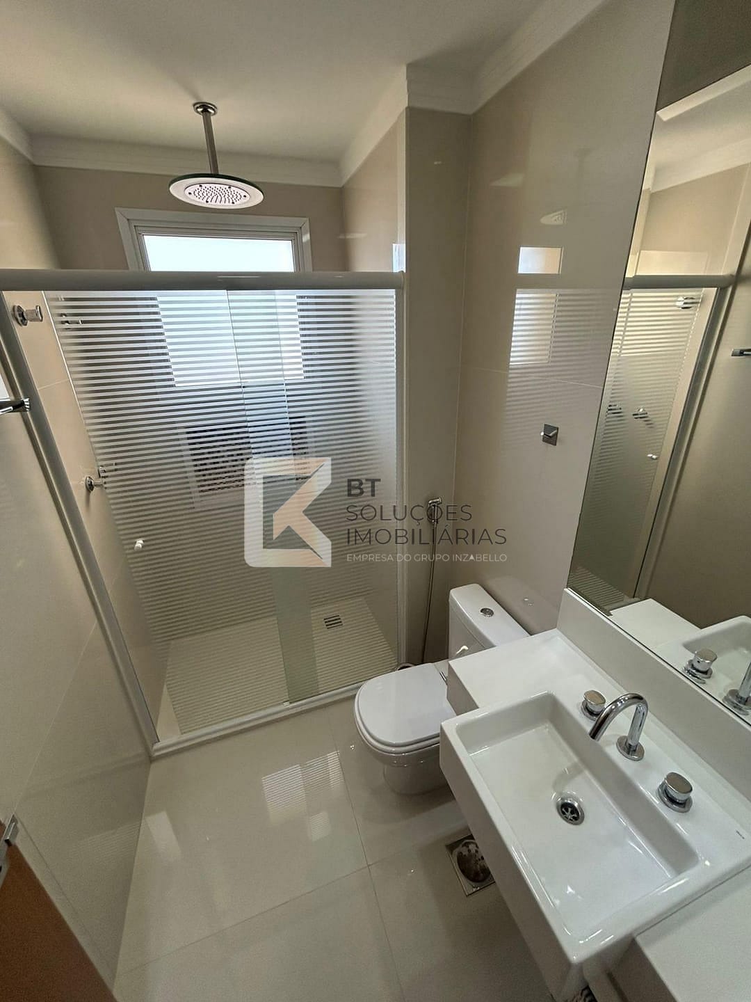 Apartamento para alugar com 2 quartos, 142m² - Foto 33