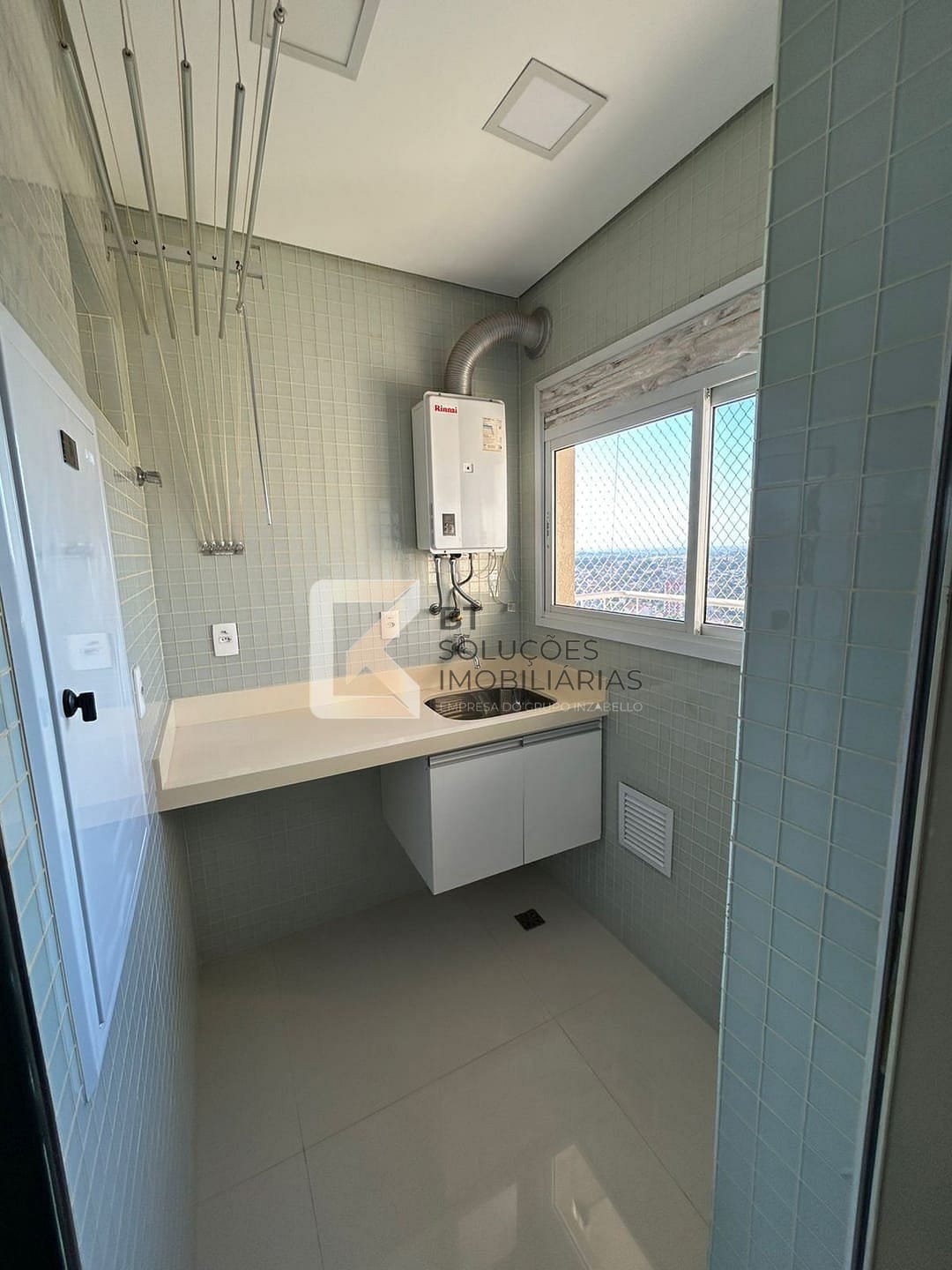 Apartamento para alugar com 2 quartos, 142m² - Foto 11