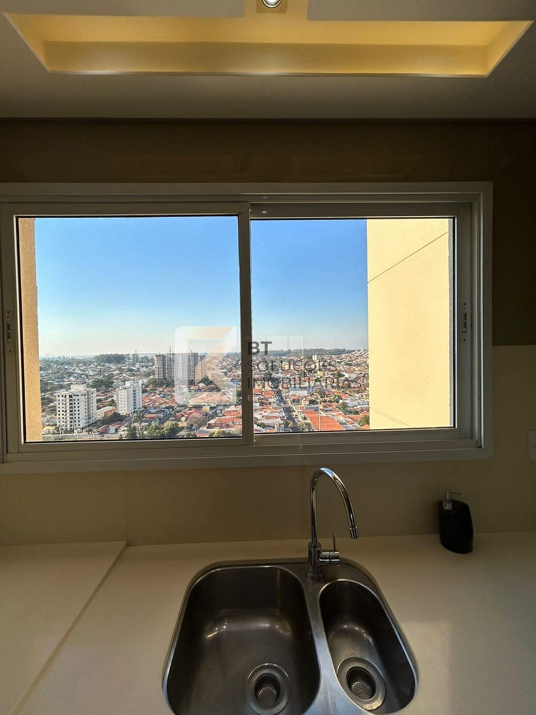Apartamento para alugar com 2 quartos, 142m² - Foto 39