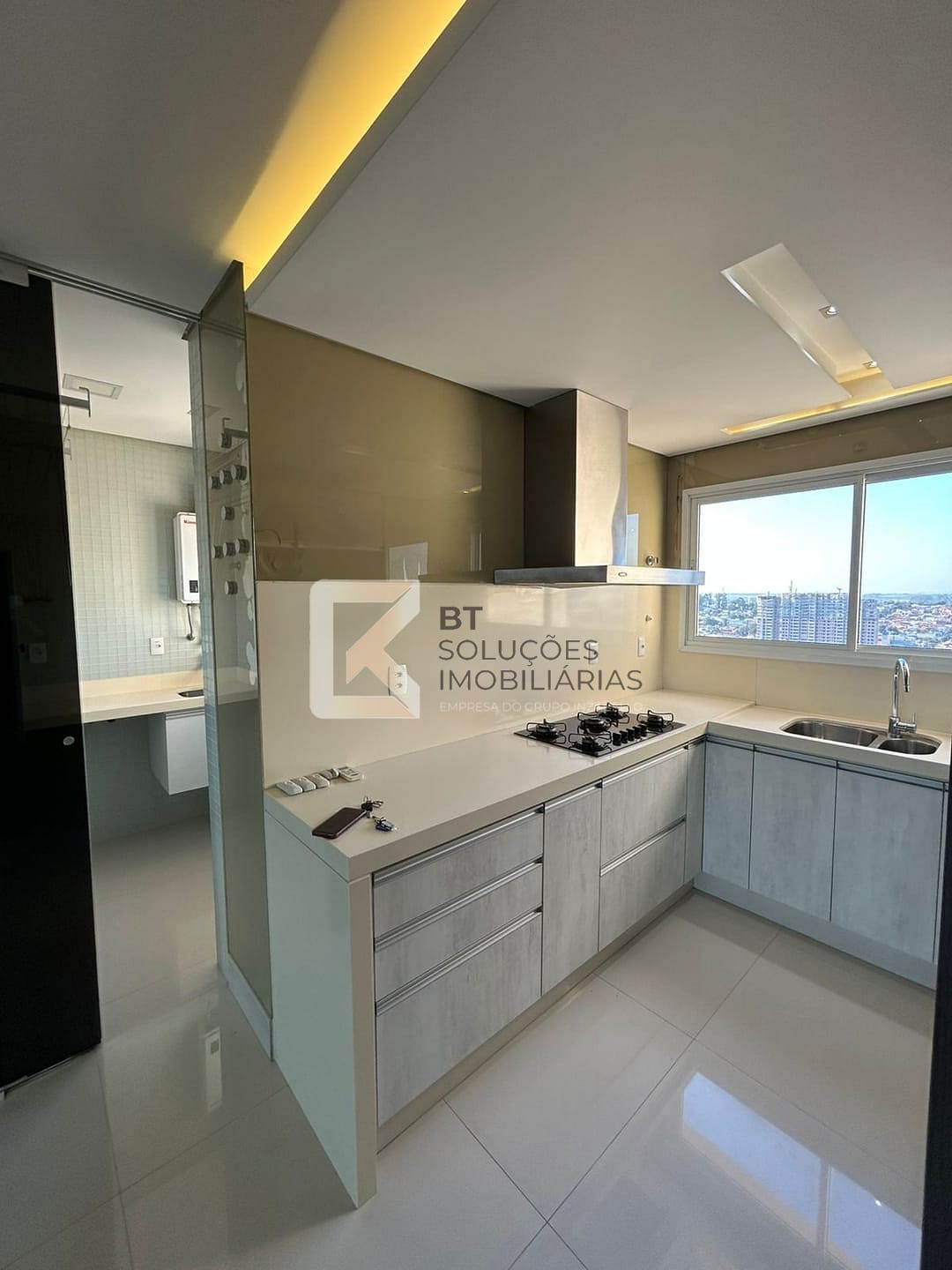 Apartamento para alugar com 2 quartos, 142m² - Foto 6