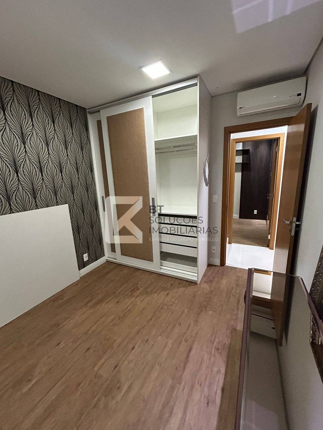 Apartamento para alugar com 2 quartos, 142m² - Foto 27