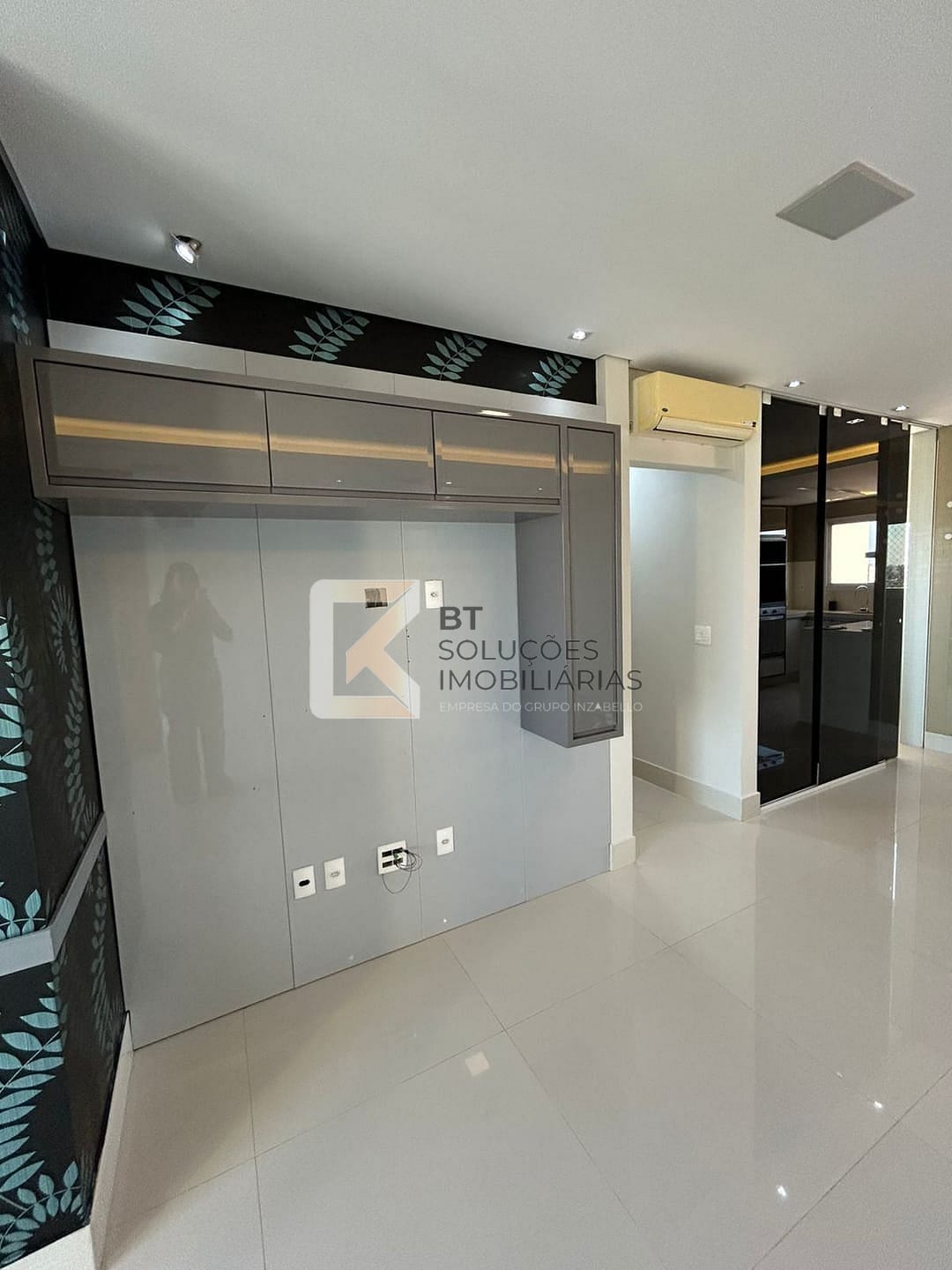 Apartamento para alugar com 2 quartos, 142m² - Foto 3