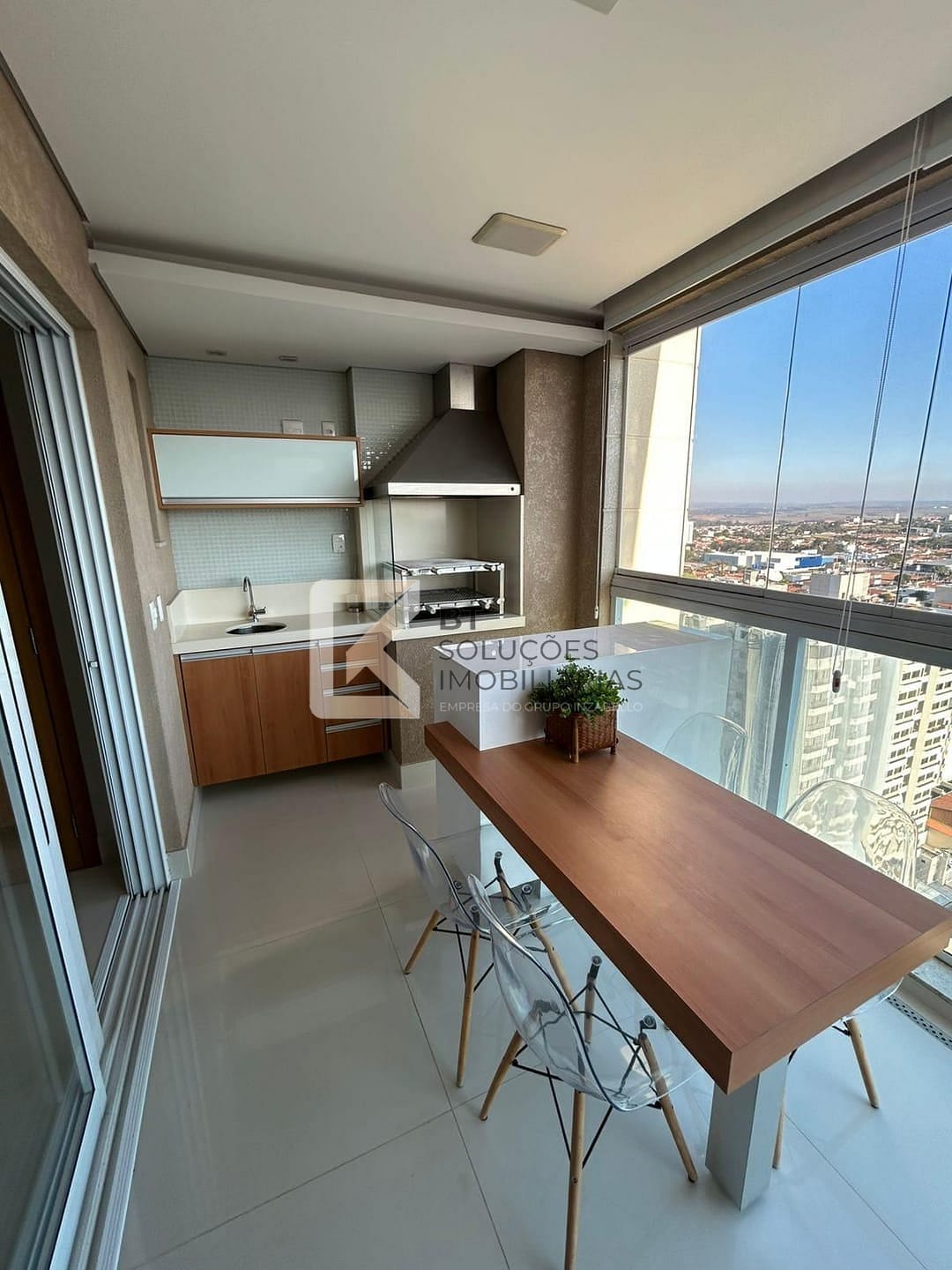 Apartamento para alugar com 2 quartos, 142m² - Foto 37