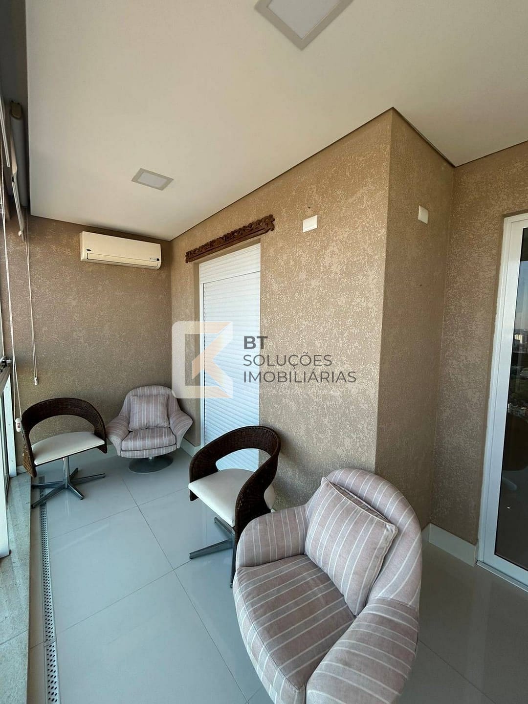 Apartamento para alugar com 2 quartos, 142m² - Foto 22
