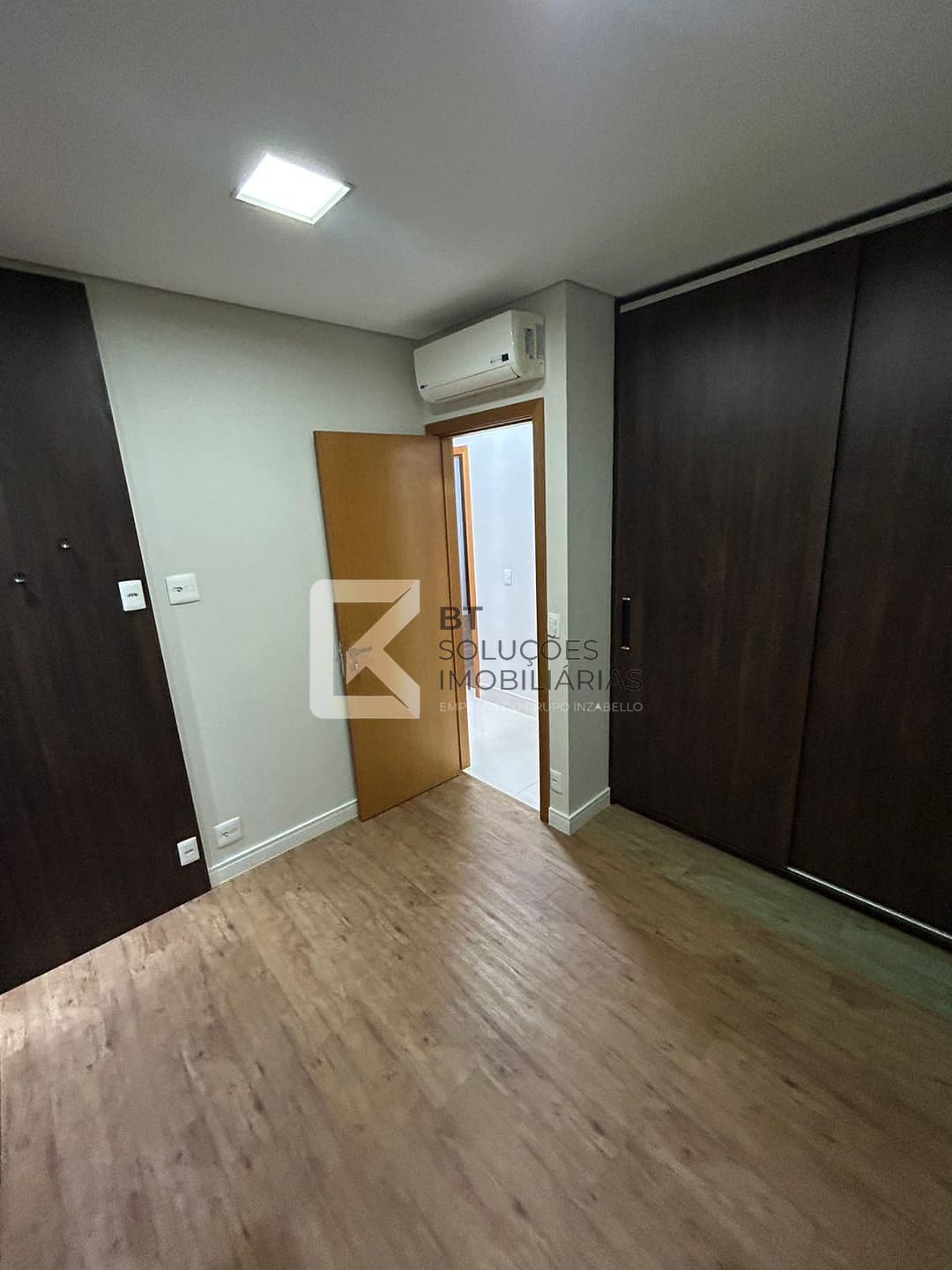 Apartamento para alugar com 2 quartos, 142m² - Foto 18